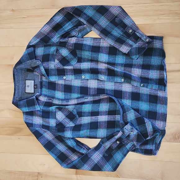 Legendary Whitetails Tops Legendary Whitetails Buttondown Poshmark